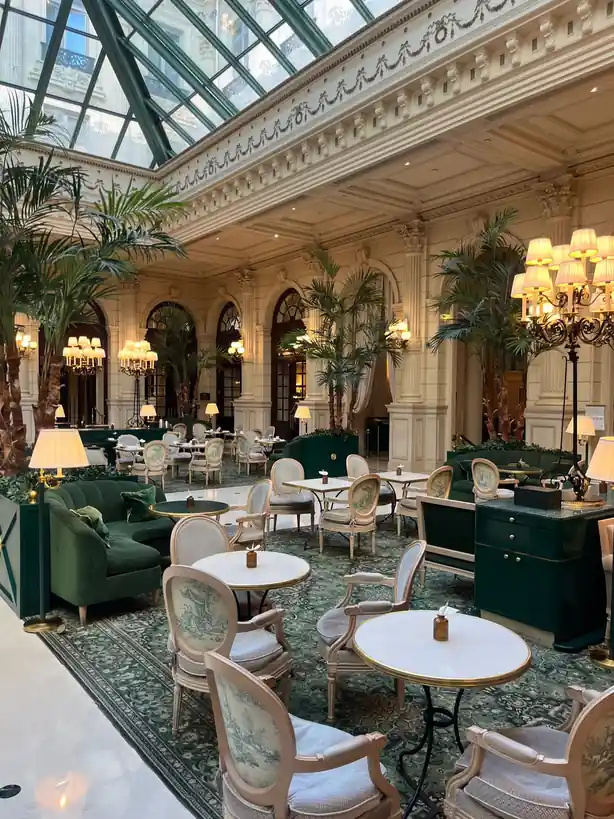 Elegante Café Lounge